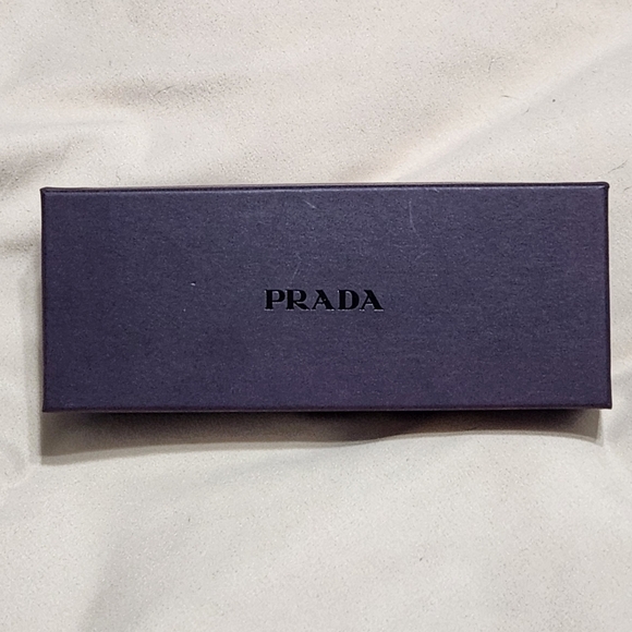 Prada Box + Authenticity Card Set - Picture 2 of 12
